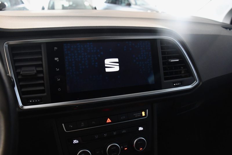 Séat Ateca Style 2.0 TDI 150 DSG GPS Virtual Caméra ACC Front Full Linck Induction Smartphone JA 17 – photo 24