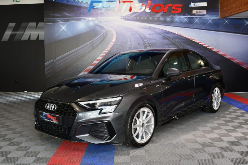 Audi A3 Berline S-Line 35 TFSI 150 S-Tronic GPS Virtual Drive LED Vebasto Pré Sense Lane Régulateur JA 18 Audi Sport – photo 6