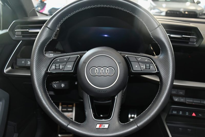 Audi A3 Berline S-Line 35 TFSI 150 S-Tronic GPS Virtual Drive LED Vebasto Pré Sense Lane Régulateur JA 18 Audi Sport – photo 24