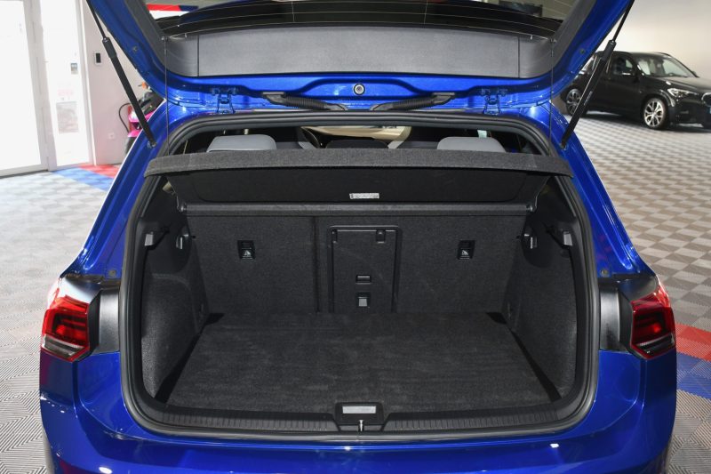 Volkswagen Golf 8 R-Line 1.5 TSI 150 BVM6 GPS Virtual Caméra ACC Induction Park Assist Mode Lane JA 17 – photo 18