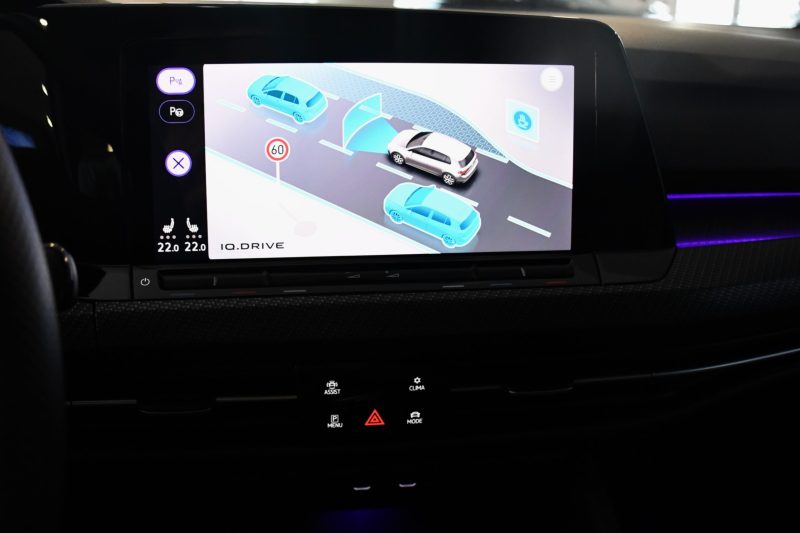 Volkswagen Golf 8 R-Line 1.5 TSI 150 BVM6 GPS Virtual Caméra ACC Induction Park Assist Mode Lane JA 17 – photo 31