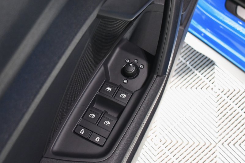 Audi A3 Sportback S-Line 35 TDI 150 S-Tronic Car Play Android Virtual Lane Pré Sense Régulateur JA 18 – photo 11