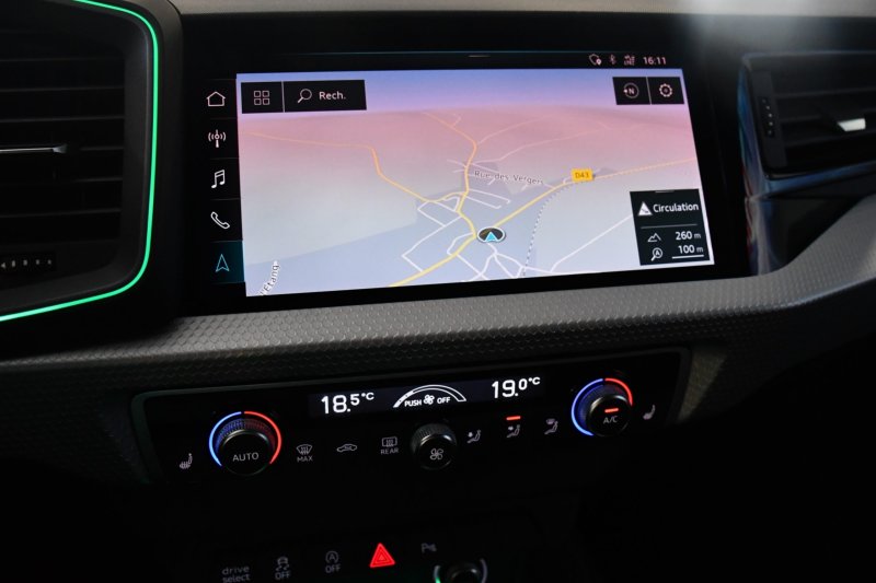 Audi A1 Sportback S-Line 40 TFSI 200 S-Tronic GPS ACC Caméra Pré Sense Drive Cuir Alcantara Lane JA 17 Vert Tioman – photo 31