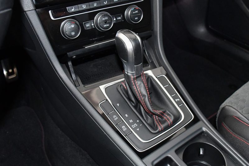 Volkswagen Golf 7 GTI Performance 2.0 TSI 245 DSG GPS Virtual Car Play Honeycomb Dynaudio ACC JA 18 – photo 21