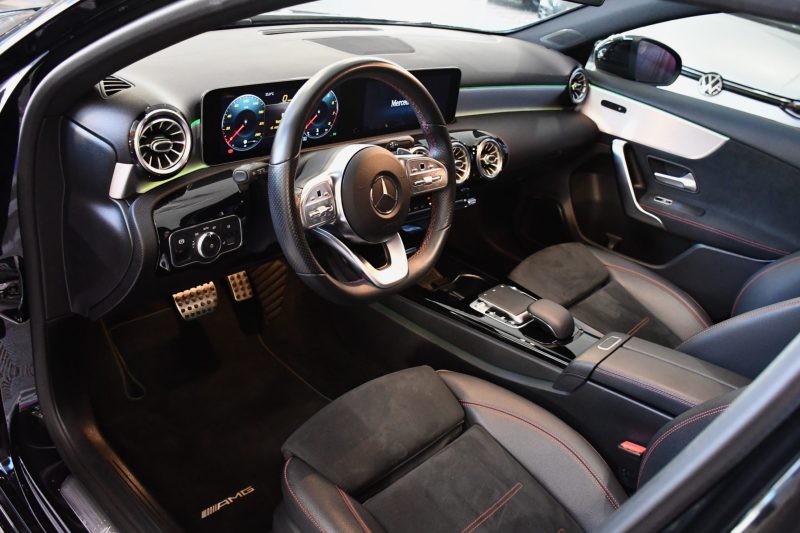 Mercedes Benz Classe A 220 AMG Line BVA GPS Pro TO M-Bux Lumière D’ambiance LED Car Play Caméra Freinage JA 18 – photo 13