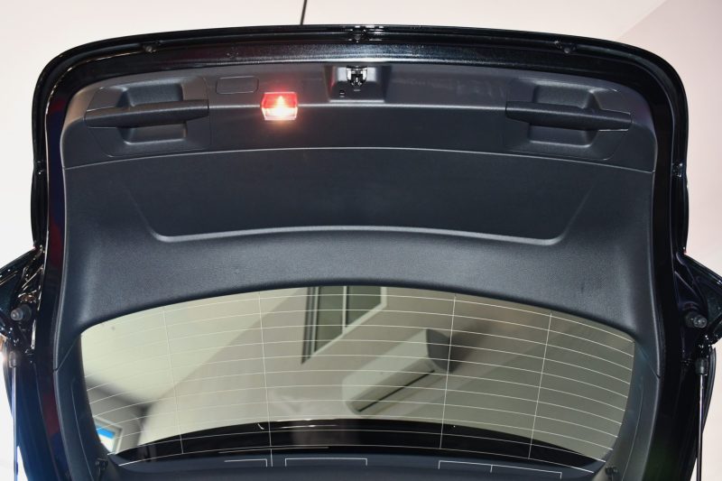 Mercedes Benz Classe A 220 AMG Line BVA GPS Pro TO M-Bux Lumière D’ambiance LED Car Play Caméra Freinage JA 18 – photo 19