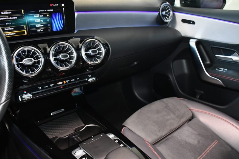 Mercedes Benz Classe A 220 AMG Line BVA GPS Pro TO M-Bux Lumière D’ambiance LED Car Play Caméra Freinage JA 18 – photo 24