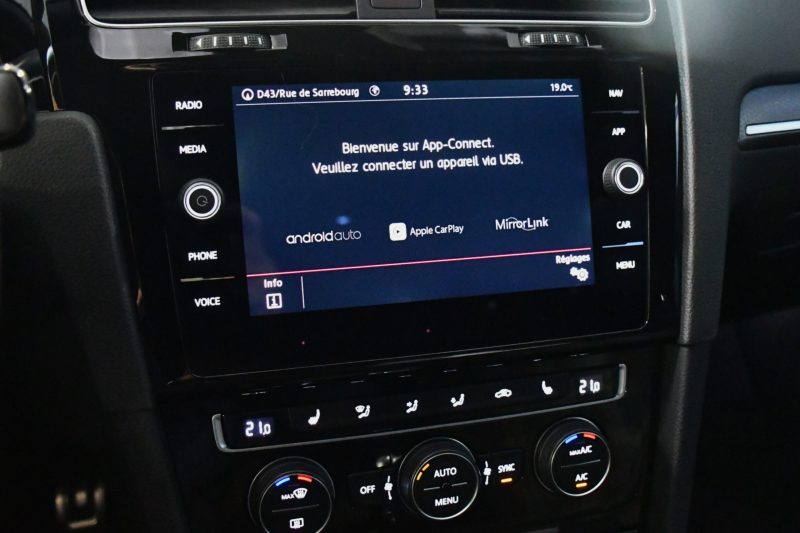 Volkswagen Golf 7 GTI Performance 2.0 TSI 245 DSG GPS Virtual Keyless Attelage Caméra Front Car Play ACC Angle Mort JA 18 – photo 23