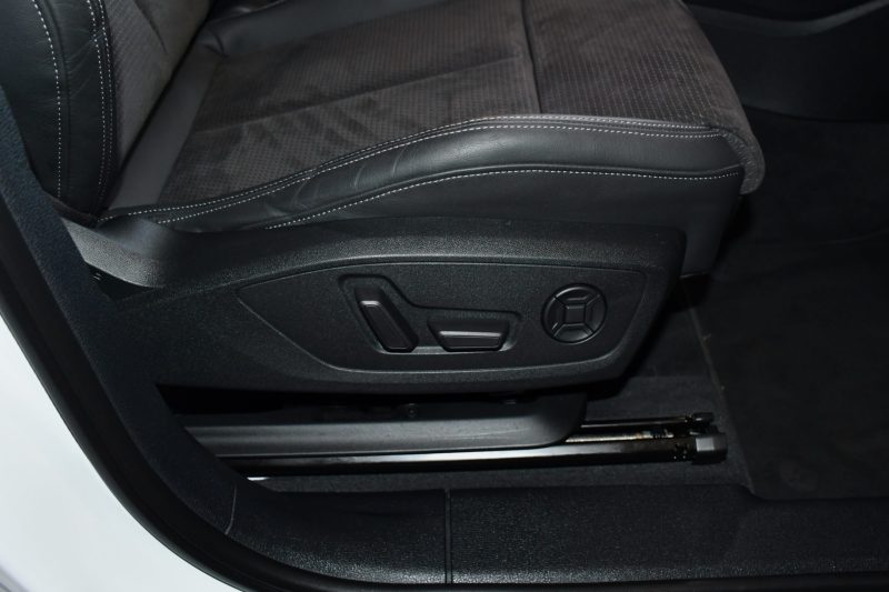 Audi Q3 Sportback S-Line 35 TDI 150 S-Tronic GPS Virtual Hayon Pré Sense Car Play Caméra Lane Efficience JA 19 – photo 17