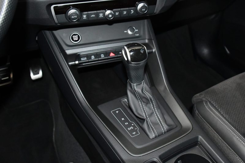 Audi Q3 Sportback S-Line 35 TDI 150 S-Tronic GPS Virtual Hayon Pré Sense Car Play Caméra Lane Efficience JA 19 – photo 21