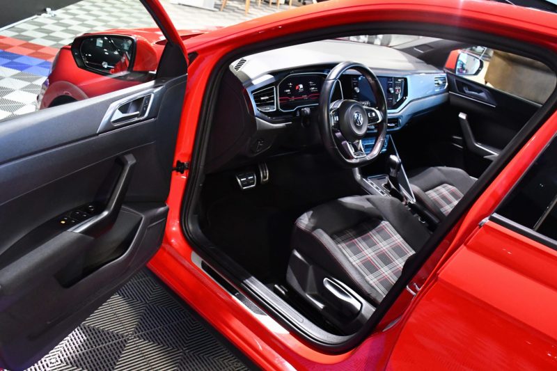 Volkswagen Polo GTI 2.0 TSI 200 DSG GPS Virtual TO ACC Car Play Parc Assist Front Mode JA 18 – photo 19