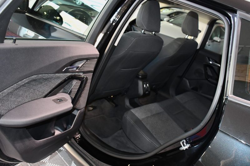 BMW X1 18d S-Drive 2.0 136 BVA7 X-Line GPS Virtual Hayon Attelage Caméra LED Limiteur JA 19 M-Sport – photo 8