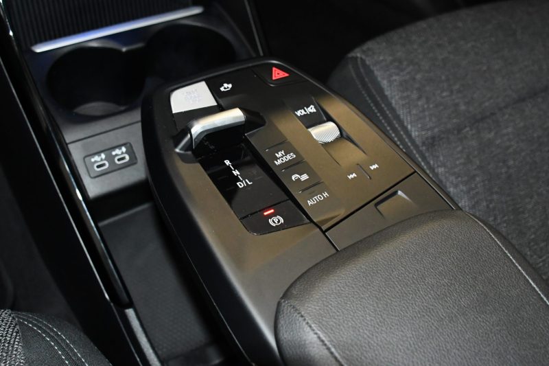 BMW X1 18d S-Drive 2.0 136 BVA7 X-Line GPS Virtual Hayon Attelage Caméra LED Limiteur JA 19 M-Sport – photo 17