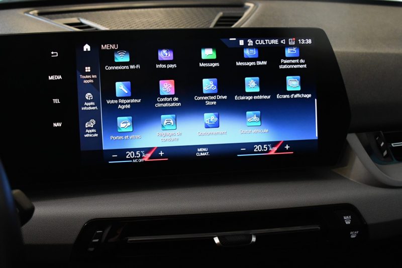 BMW X1 18d S-Drive 2.0 136 BVA7 X-Line GPS Virtual Hayon Attelage Caméra LED Limiteur JA 19 M-Sport – photo 18