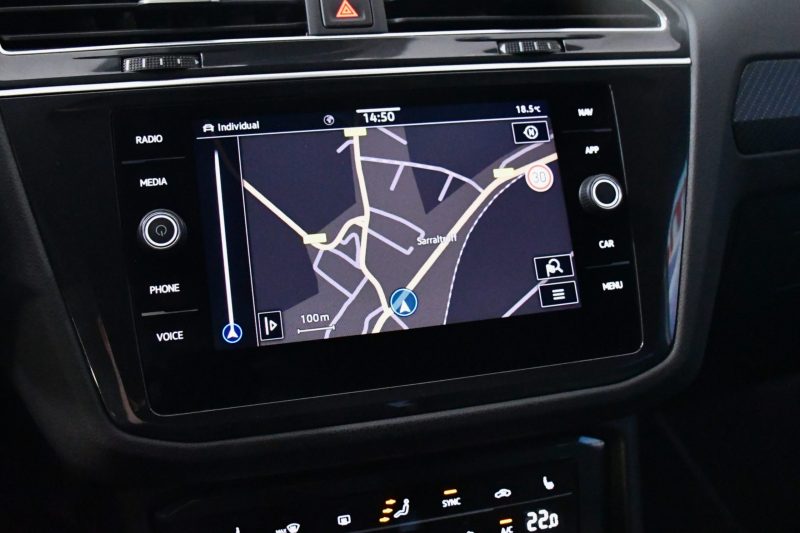 Volkswagen Tiguan R-Line 2.0 TDI 200 DSG 4Motion GPS Virtual ACC Front Lane DCC ACC Car Play Caméra Attelage IQ Light JA 20 – photo 30