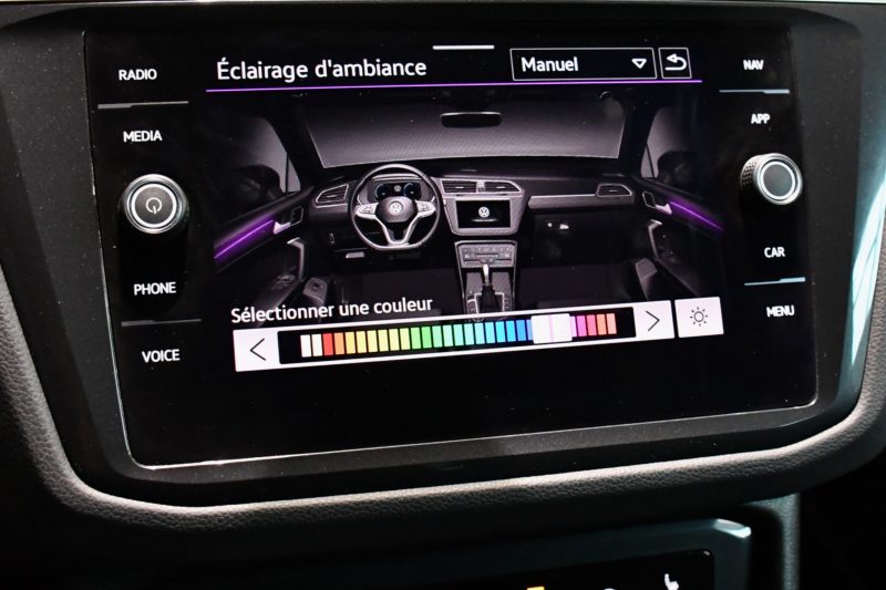 Volkswagen Tiguan R-Line 2.0 TDI 200 DSG 4Motion GPS Virtual ACC Front Lane DCC ACC Car Play Caméra Attelage IQ Light JA 20 – photo 31