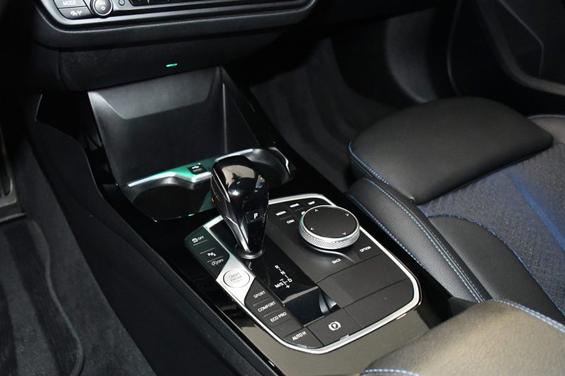 BMW 120iA 178 M-Sport DKG7 GPS Virtual Car Play Mode LED Lumière d’Ambiance Régulateur Semi Cuir JA 18 – photo 12