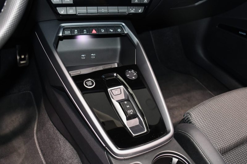 Audi A3 Sportback S-Line 35 TDI 150 S-Tronic Car Play Virtual TO ACC Caméra SONOS Parc Assist Lane Lumière D’ambiance JA 18 Garantie AUDI – photo 24