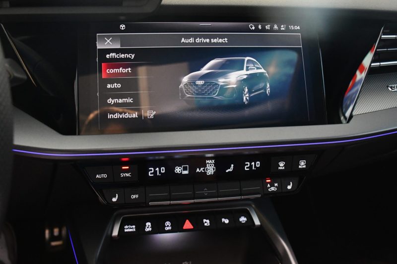 Audi A3 Sportback S-Line 35 TDI 150 S-Tronic Car Play Virtual TO ACC Caméra SONOS Parc Assist Lane Lumière D’ambiance JA 18 Garantie AUDI – photo 28