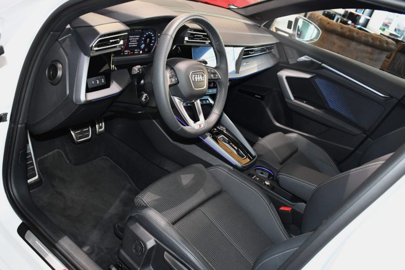 Audi A3 Sportback S-Line 35 TDI 150 S-Tronic Car Play Virtual TO ACC Caméra SONOS Parc Assist Lane Lumière D’ambiance JA 18 Garantie AUDI – photo 34