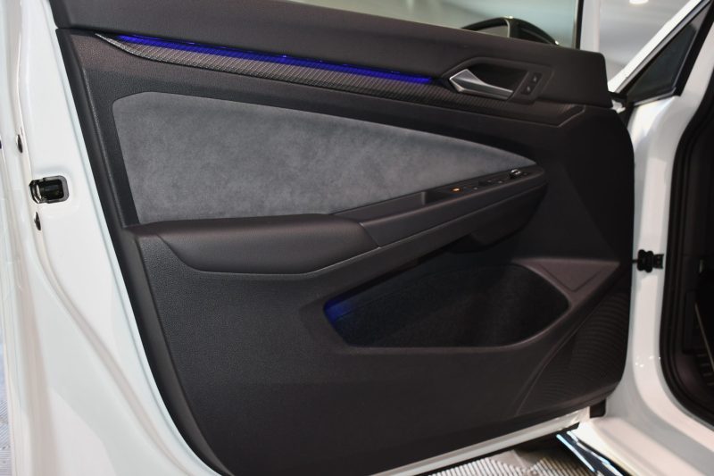 Volkswagen Golf 8 R-Line 1.5 eTSI 150 DSG GPS Virtual Caméra TO IQ Light Harman Kardon Mode Car Play Lane Front JA 18 – photo 11