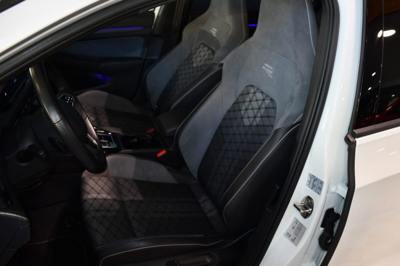 Volkswagen Golf 8 R-Line 1.5 eTSI 150 DSG GPS Virtual Caméra TO IQ Light Harman Kardon Mode Car Play Lane Front JA 18 – photo 13