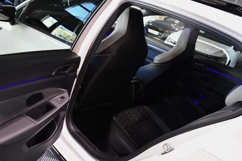 Volkswagen Golf 8 R-Line 1.5 eTSI 150 DSG GPS Virtual Caméra TO IQ Light Harman Kardon Mode Car Play Lane Front JA 18 – photo 17
