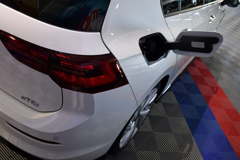 Volkswagen Golf 8 R-Line 1.5 eTSI 150 DSG GPS Virtual Caméra TO IQ Light Harman Kardon Mode Car Play Lane Front JA 18 – photo 21