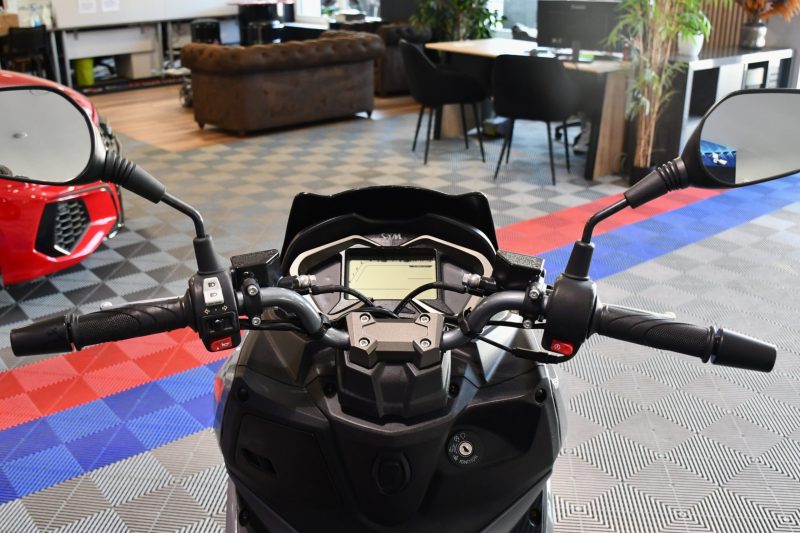 Scooter SYM Jet 14 125 cm3 1ère main – photo 8