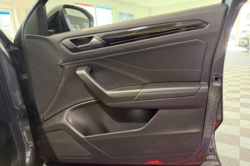 Volkswagen T-Roc R-Line 2.0 TDI 150 DSG GPS Virtual Caméra IQ Light Clim Bi-zone Car Play ACC Front Lane JA 17 Garantie Volkswagen 11/2027 ou 100.000 km – photo 24